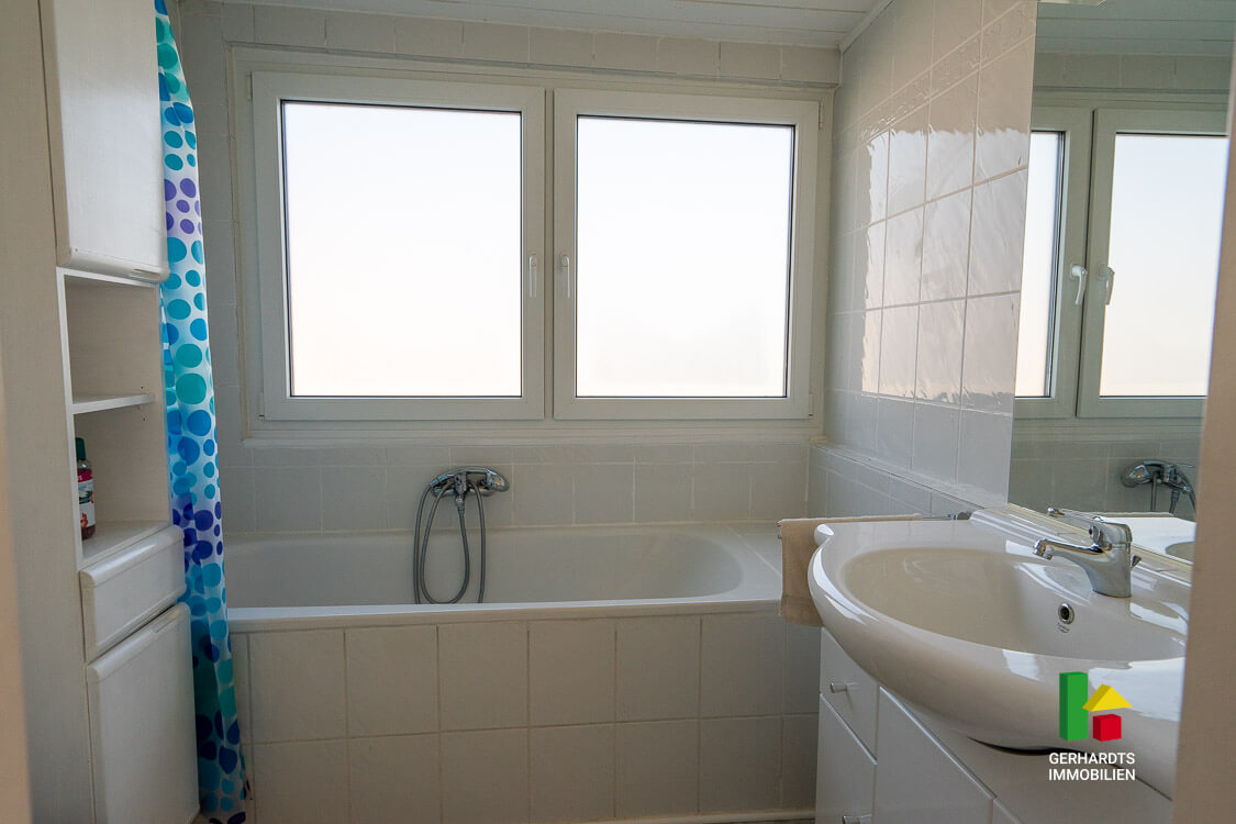 Einfamilienhaus Grefrath kaufen - Bad Dachgeschoss