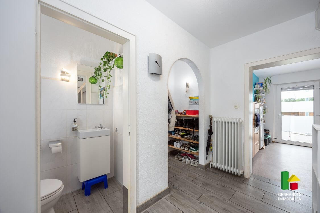 Haus kaufen Brüggen - Diele - Gäste-WC - Garderobe