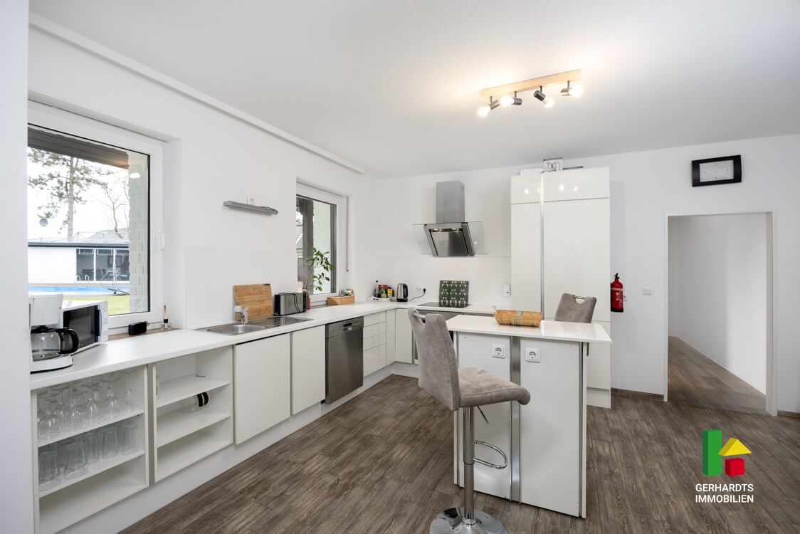 Haus mit Pool kaufen Brüggen - Küche EG