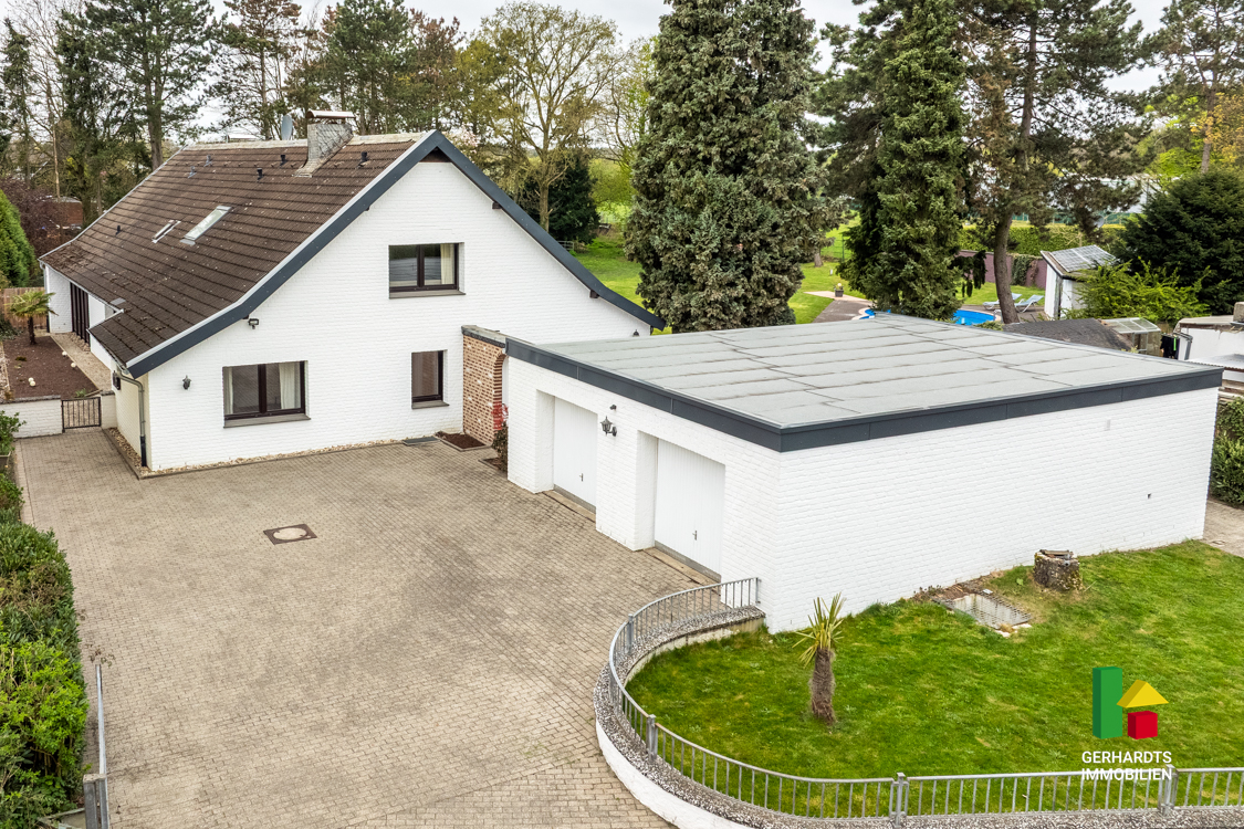 Haus mit Pool kaufen Brüggen - Vogelansicht