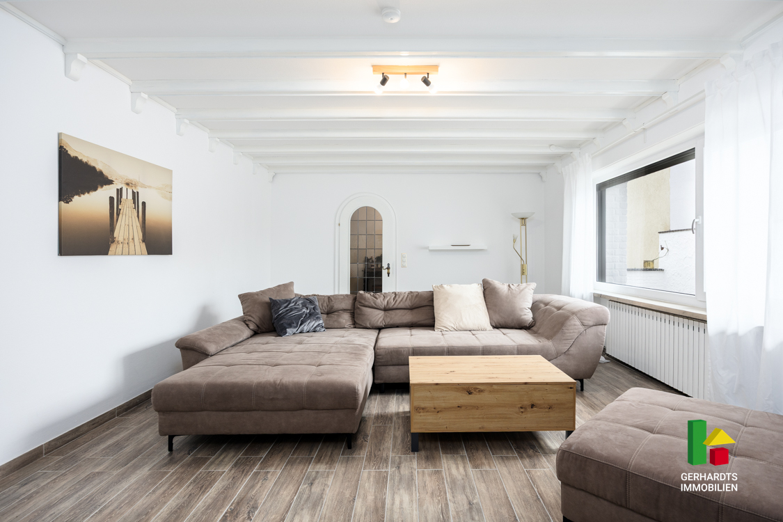 Haus mit Pool kaufen Brüggen - Wohnzimmer