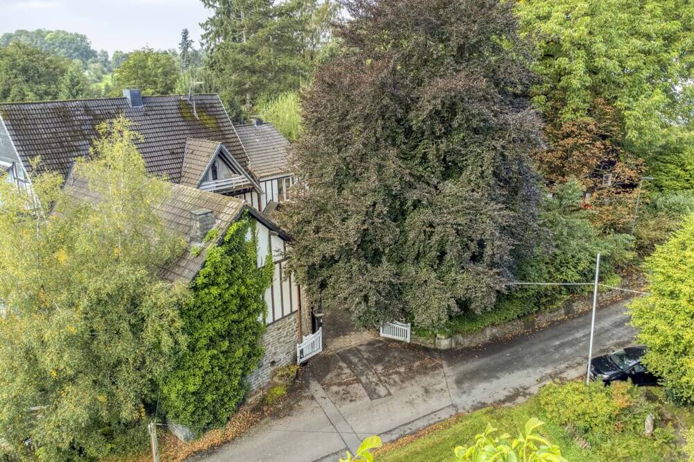 Landhaus – Wipperfürth – Vogelansicht seitlich 3 Landhaus - Wipperfürth - Vogelansicht seitlich 3