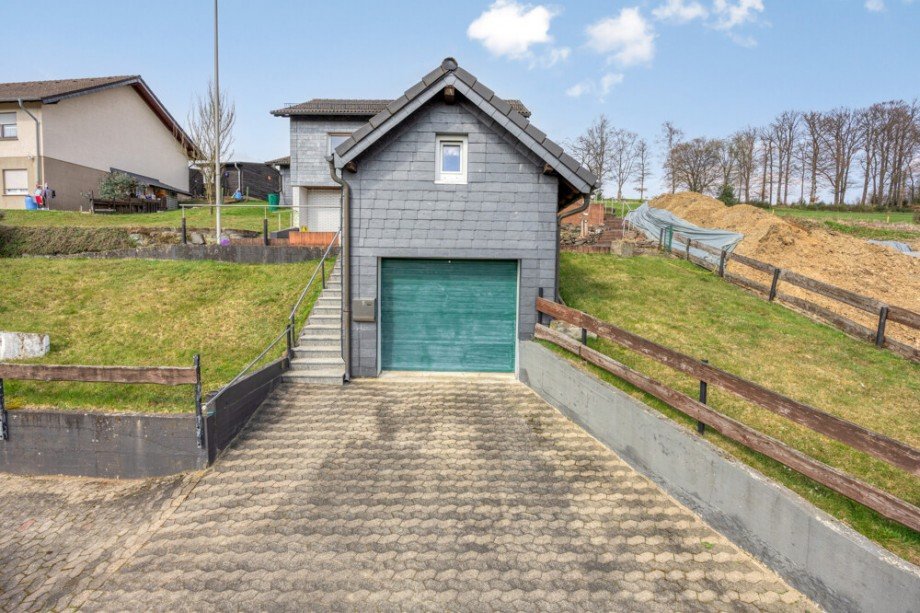 Einfamilienhaus in Wipperfürth-Ohl: Ihr neues Zuhause mit Potenzial Einfamilienhaus in Wipperfürth-Ohl: Ihr neues Zuhause mit Potenzial