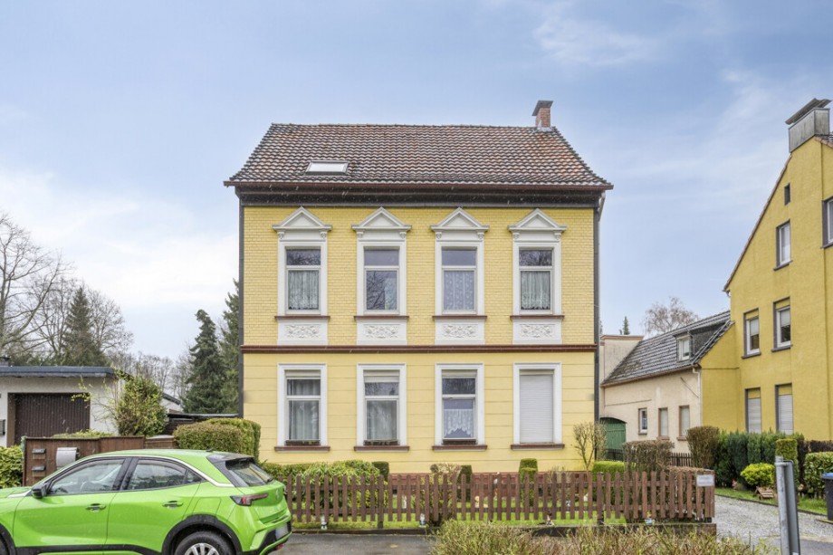 Mehrfamilienhaus in Solingen-Merscheid: Ihr Zuhause mit Potenzial Mehrfamilienhaus in Solingen-Merscheid: Ihr Zuhause mit Potenzial