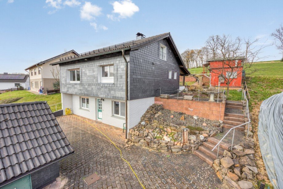 Einfamilienhaus in Wipperfürth-Ohl: Ihr neues Zuhause mit Potenzial Einfamilienhaus in Wipperfürth-Ohl: Ihr neues Zuhause mit Potenzial