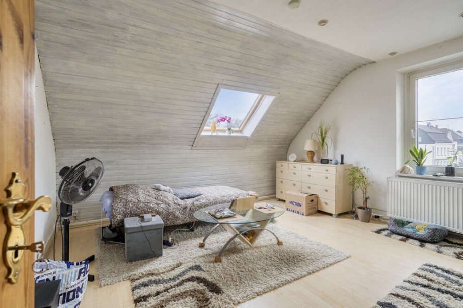 Mehrfamilienhaus in Solingen-Merscheid: Ihr Zuhause mit Potenzial Mehrfamilienhaus in Solingen-Merscheid: Ihr Zuhause mit Potenzial