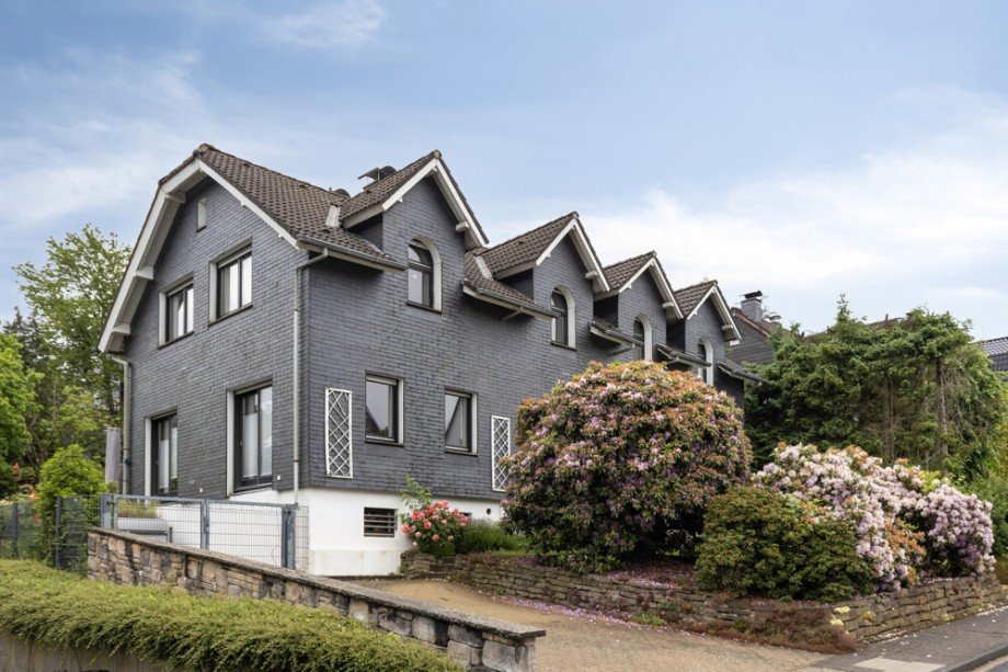 Ihr neues Zuhause: Großzügiges Einfamilienhaus in Radevormwald Ihr neues Zuhause: Großzügiges Einfamilienhaus in Radevormwald