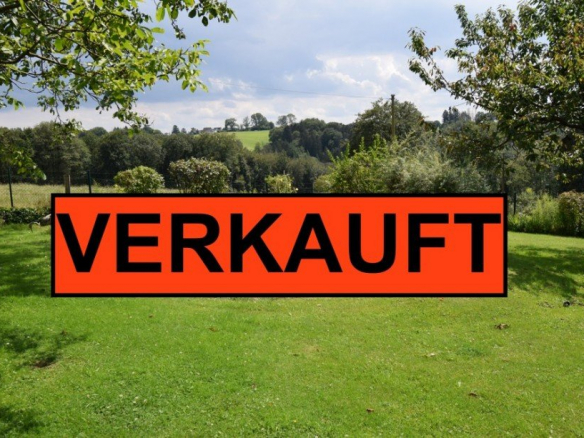 Ferienhaus in Burscheid kaufen: Ihr Rückzugsort im Grünen